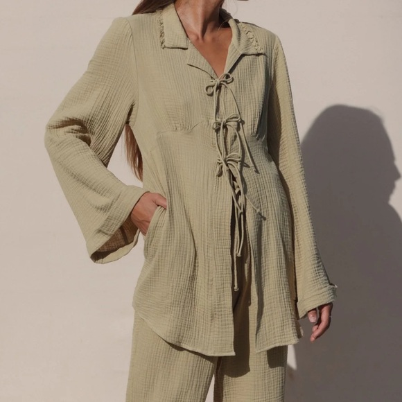 strait. Other - Strait. POEMA TAN COLLARED TIE BLOUSE